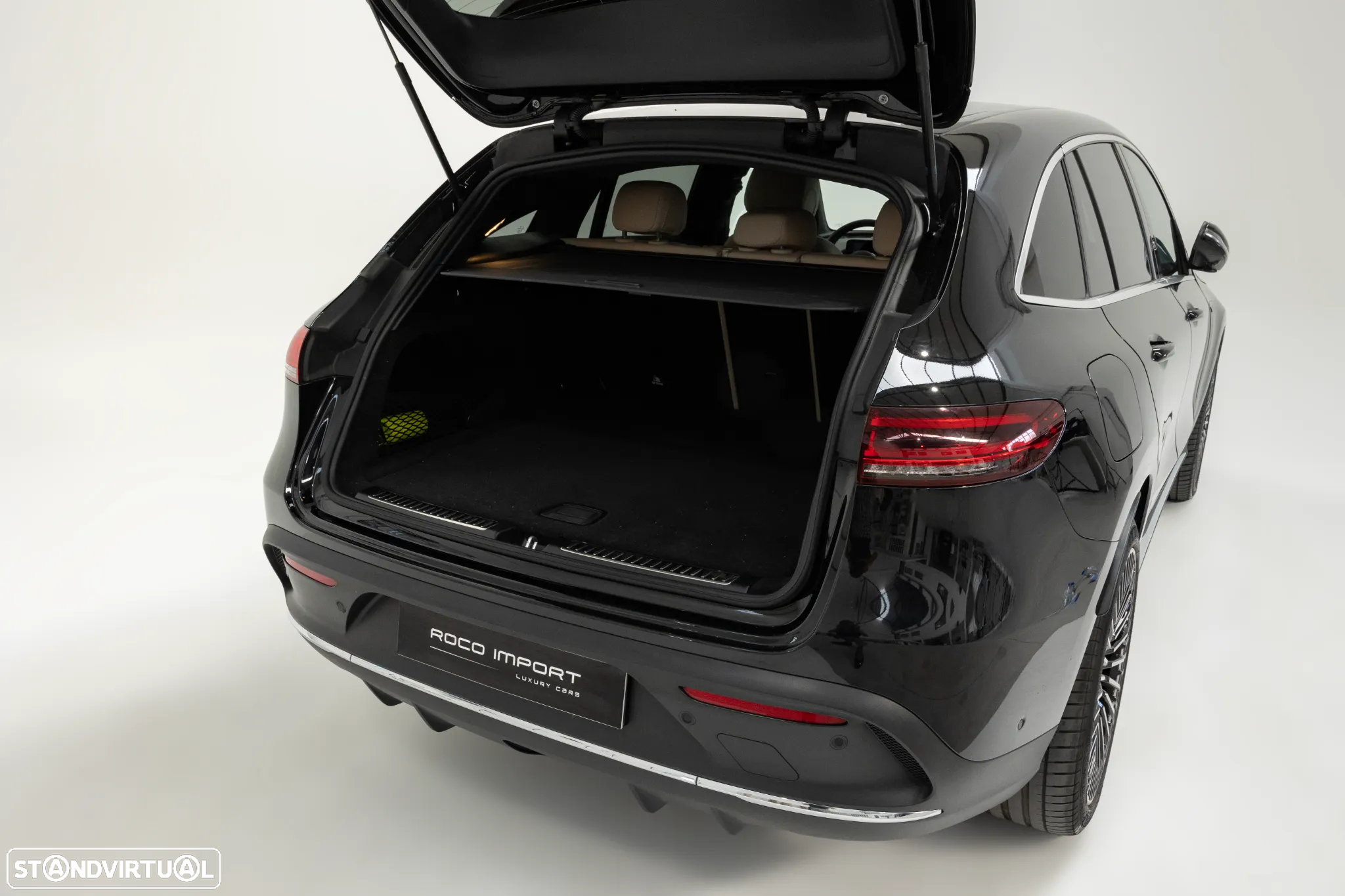 Mercedes-Benz EQC - 10