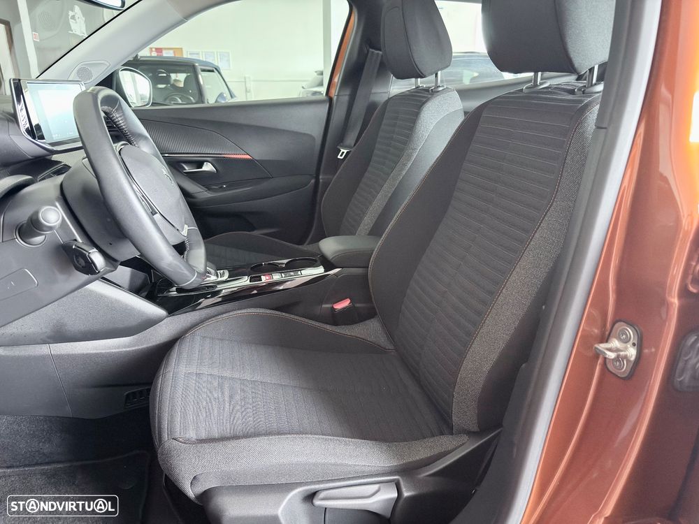 Peugeot e-2008 50 kWh Allure - 23