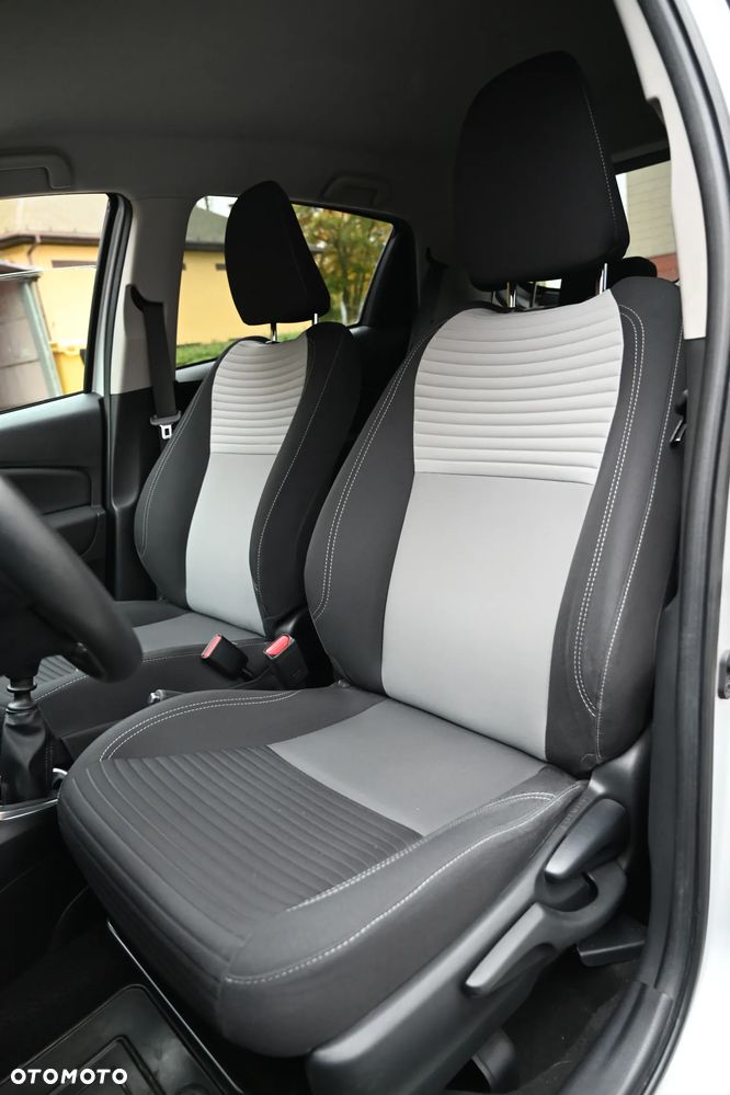 Toyota Yaris - 28