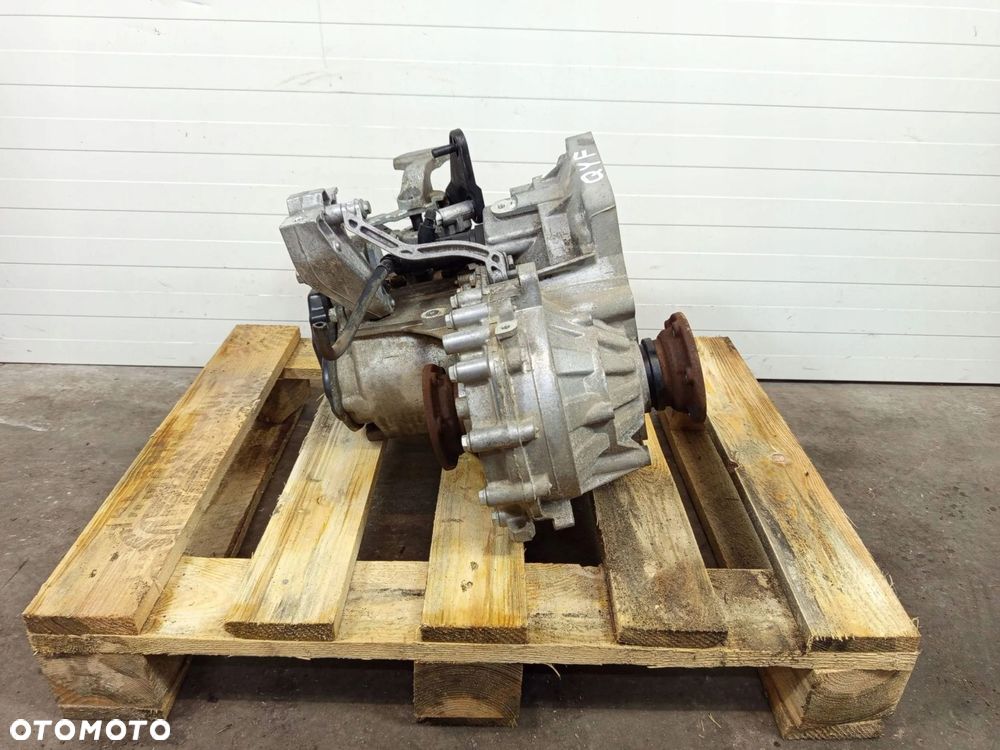 MANUALNA SKRZYNIA BIEGÓW QYF VW CADDY IV 2K5 2.0 TDI - 6