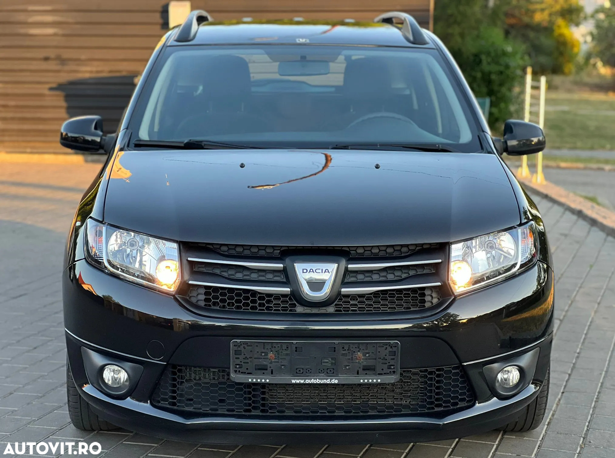 Dacia Logan 0.9 90CP Laureate - 12