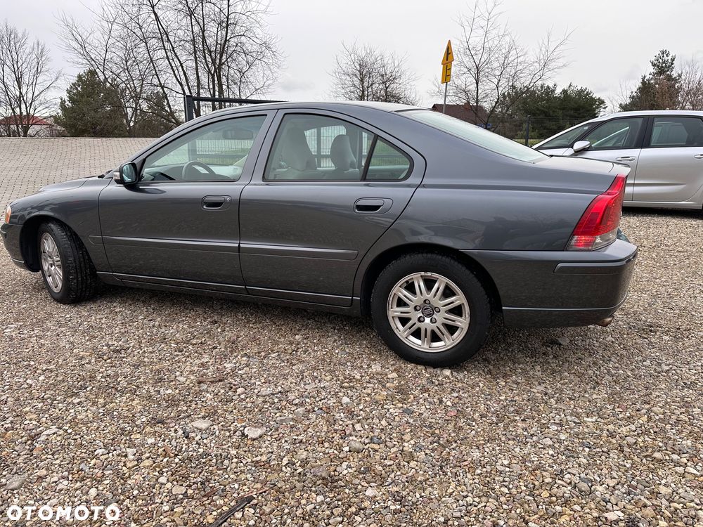 Volvo S60 2.4D Momentum - 12