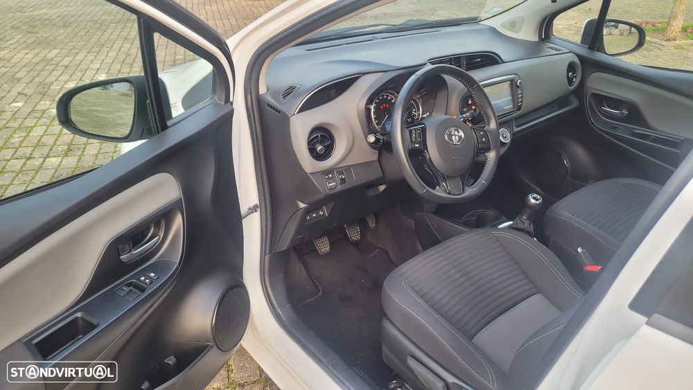 Toyota Yaris 1.0 VVT-i Comfort Plus - 4