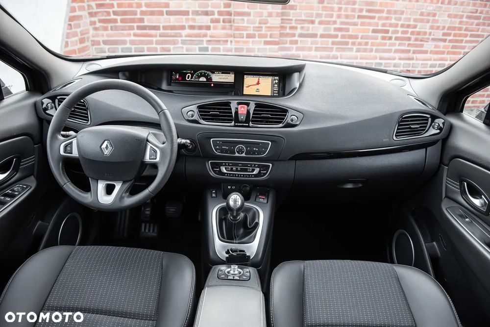 Renault Scenic 1.9 dCi Luxe Privilege - 24