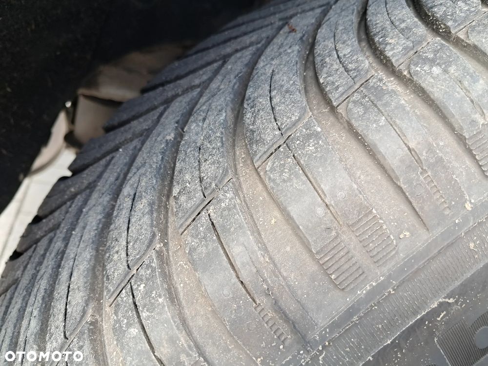 Hyundai Tucson blue 1.6 CRDi 2WD Select - 32