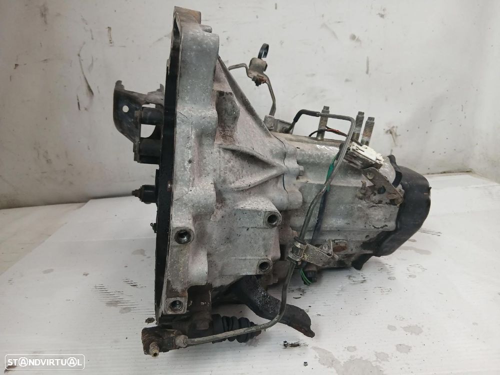 Caixa de velocidades manual MAZDA 323 F V (BA) - 4