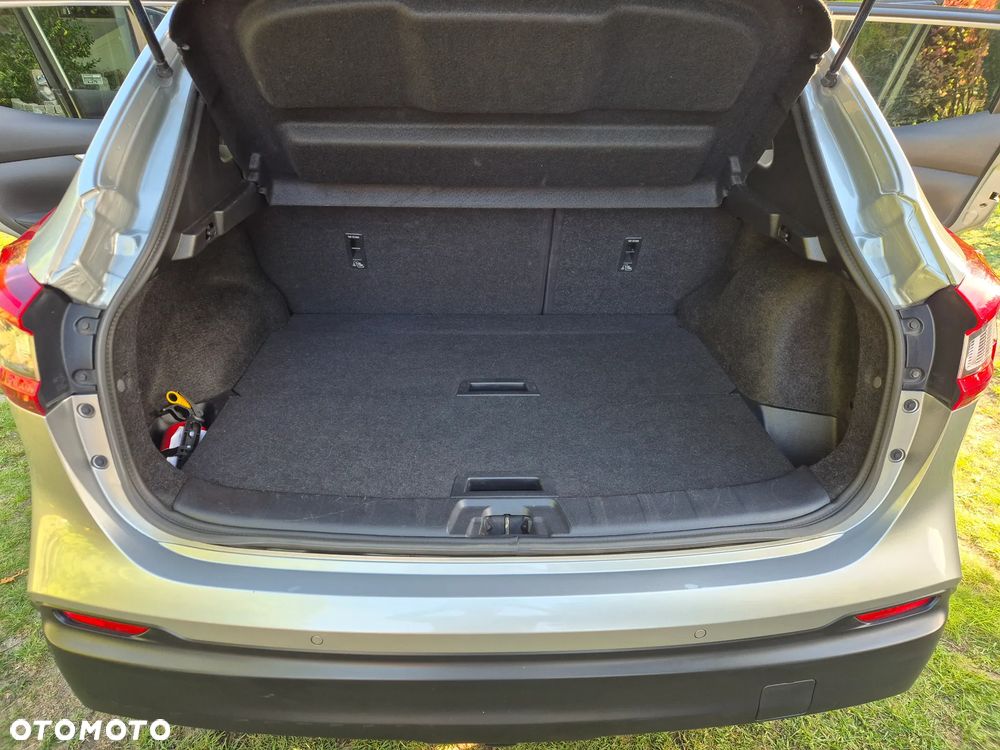 Nissan Qashqai 1.3 DIG-T N-Connecta - 12