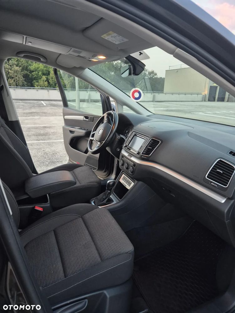 Volkswagen Sharan 2.0 TDI BMT Comfortline DSG - 9