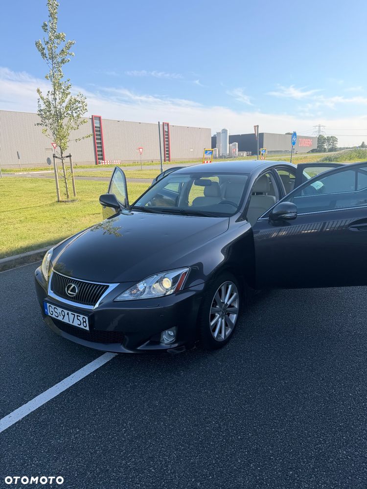 Lexus IS 250 Prestige - 12