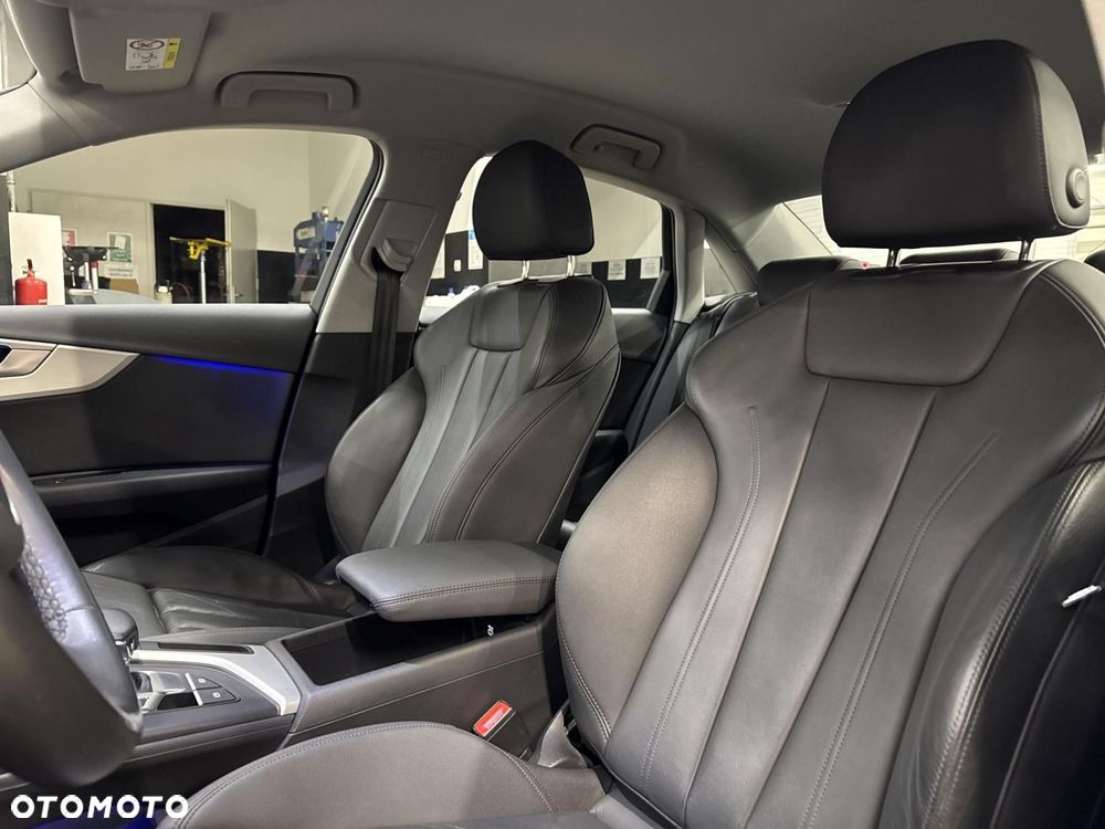 Audi A4 Limousine - 12