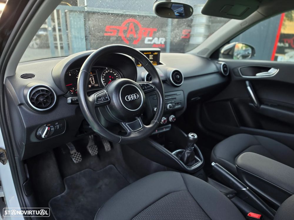 Audi A1 1.6 TDI S-line - 17
