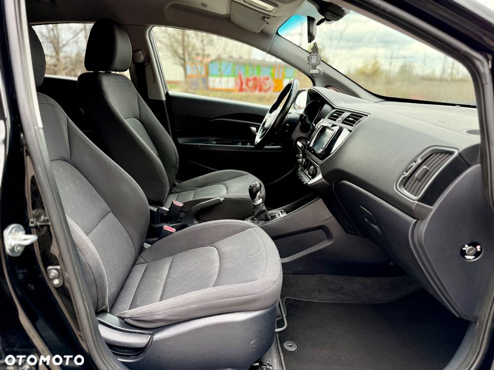 Kia Rio 1.4 XL Business Line - 22