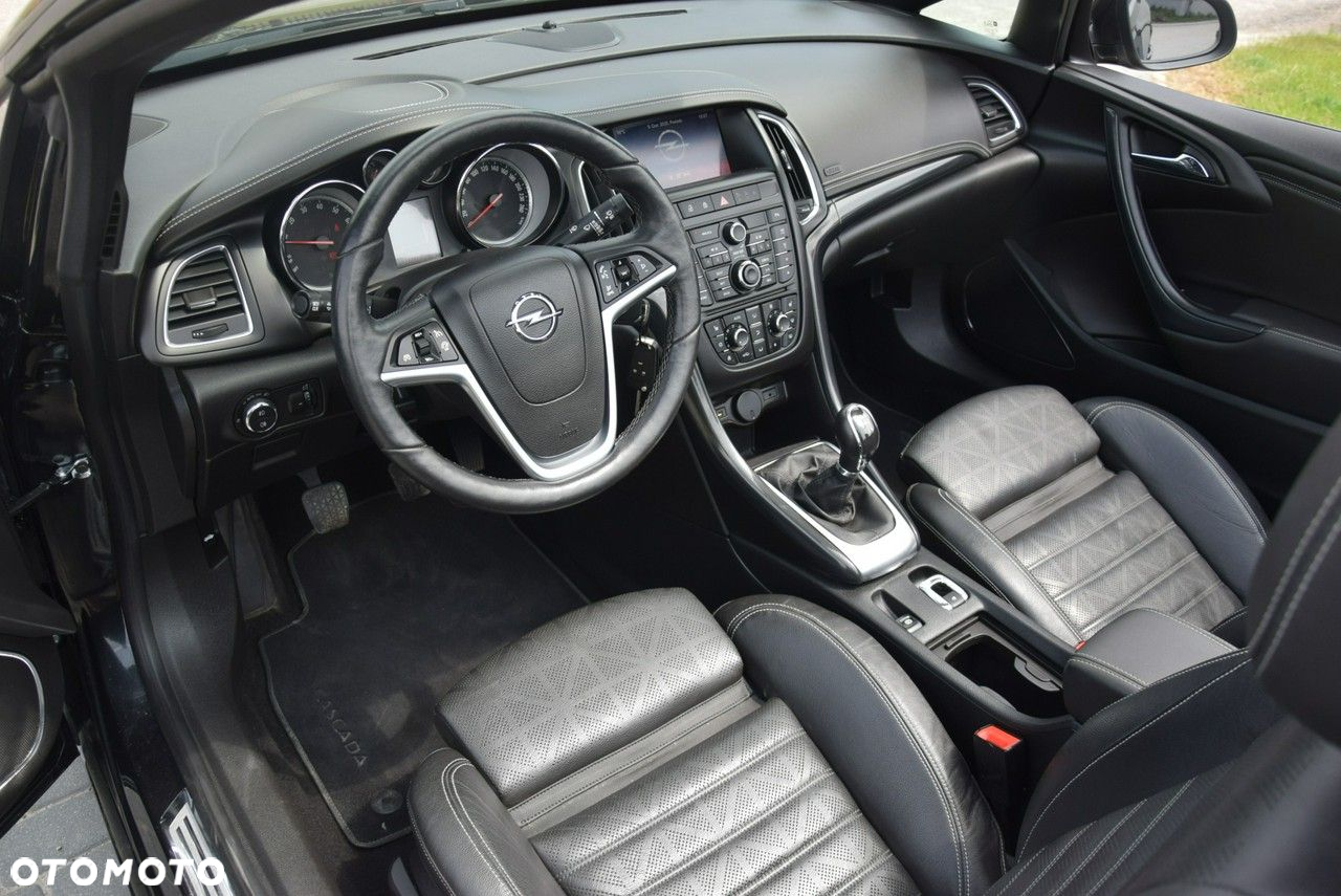 Opel Cascada - 23