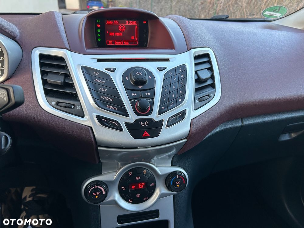 Ford Fiesta 1.4 Titanium EU5 - 19