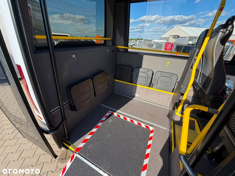 Mercedes-Benz Sprinter 517 - 15