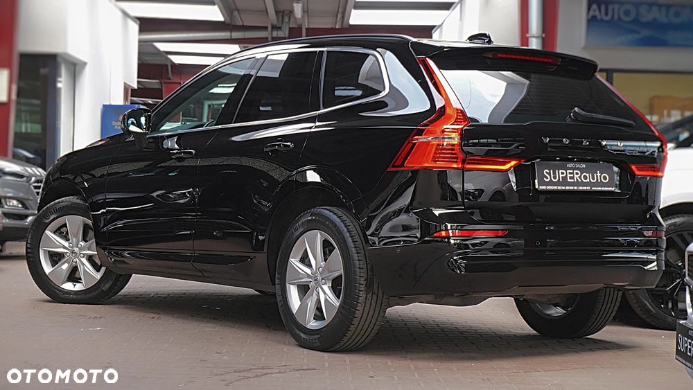 Volvo XC 60 B4 D AWD Momentum - 9