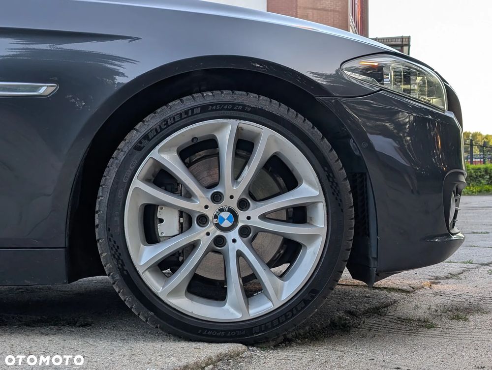 BMW Seria 5 535d xDrive - 31
