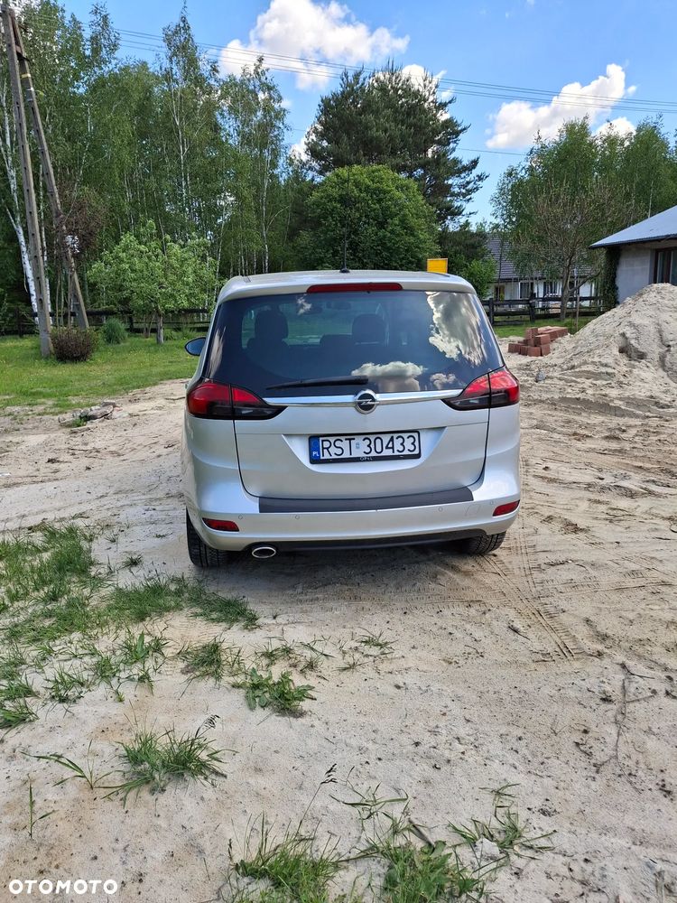 Opel Zafira - 4