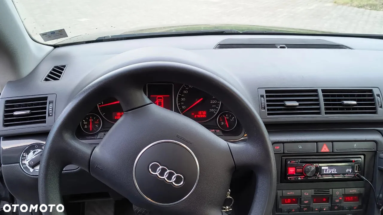 Audi A4 2.0 - 18