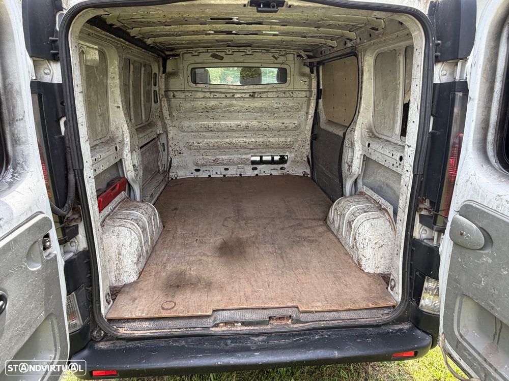 Opel Vivaro 1.9 cdti - 10