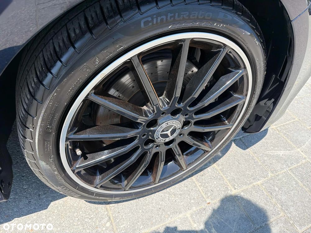 Mercedes-Benz CLA 250 4-Matic AMG Line - 14
