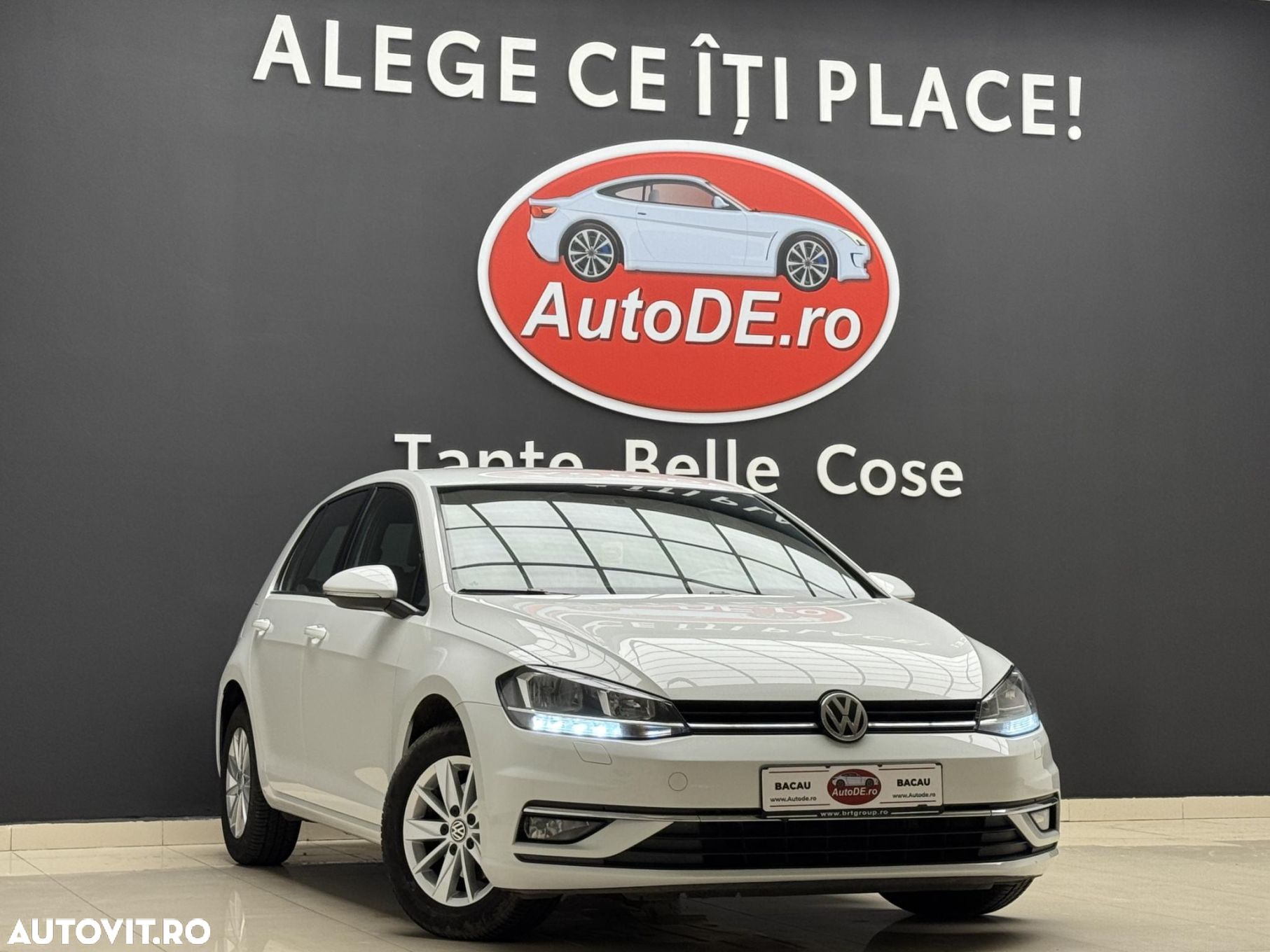 Volkswagen Golf - 2