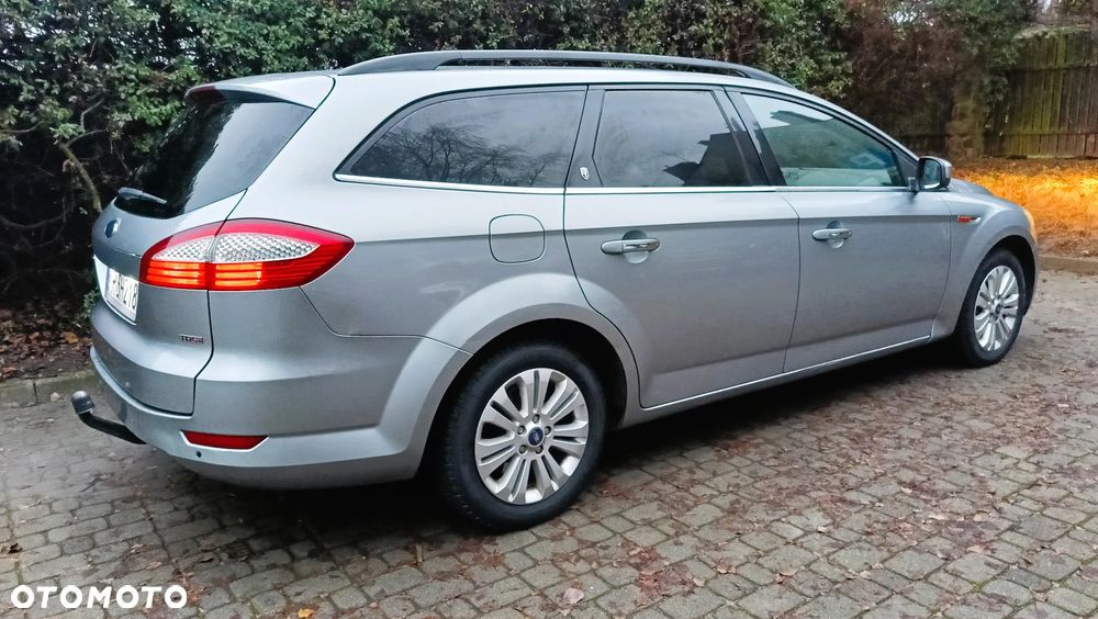 Ford Mondeo 2.0 TDCi Ghia - 9