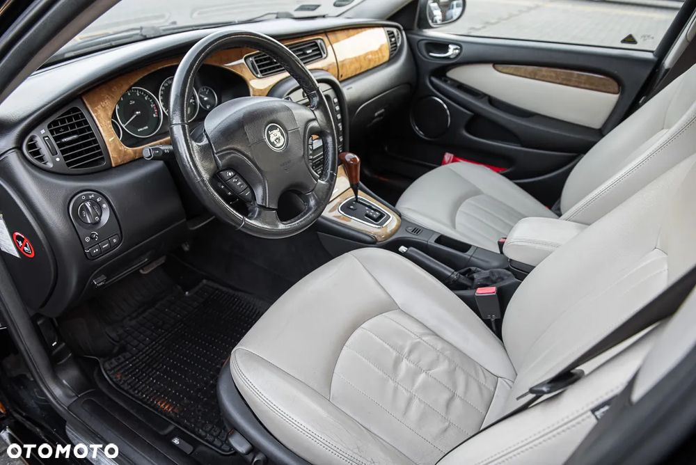 Jaguar X-Type 3.0 High - 16
