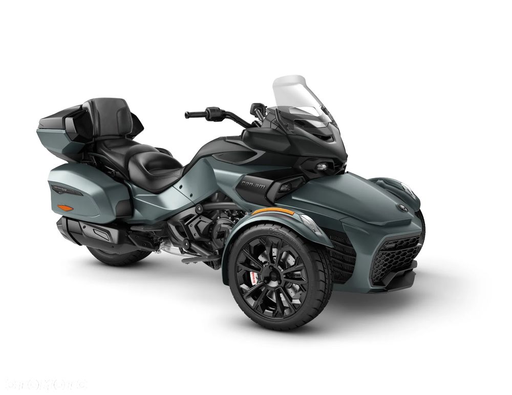 Can-Am Spyder - 1