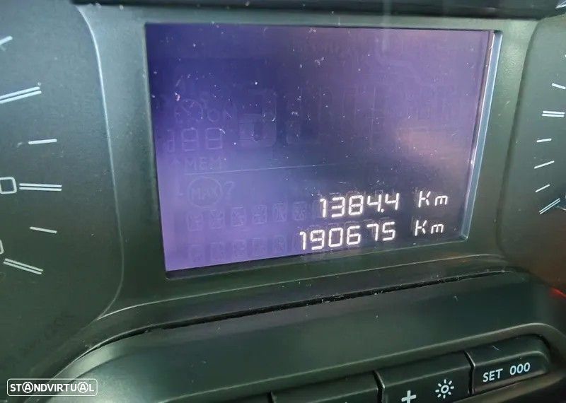 Peugeot Partner 1.5 BlueHDi Premium Longa - 14