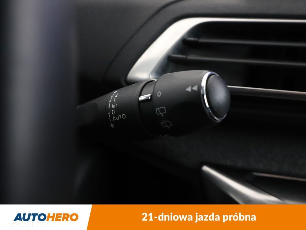Peugeot 3008 1.2 PureTech Allure - 33