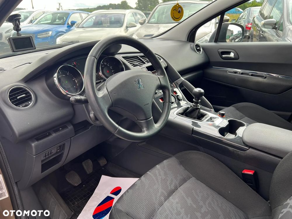 Peugeot 3008 1.6 HDi Premium - 11