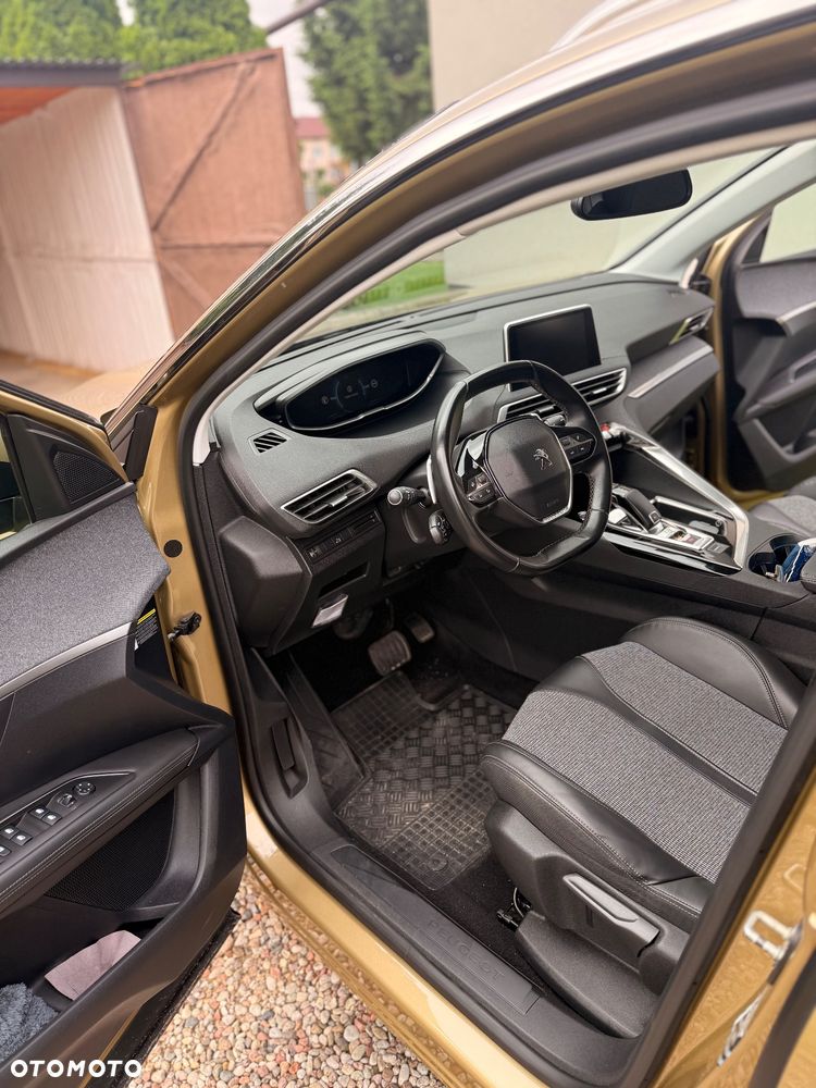 Peugeot 3008 1.2 PureTech GPF Active S&S EAT8 - 13
