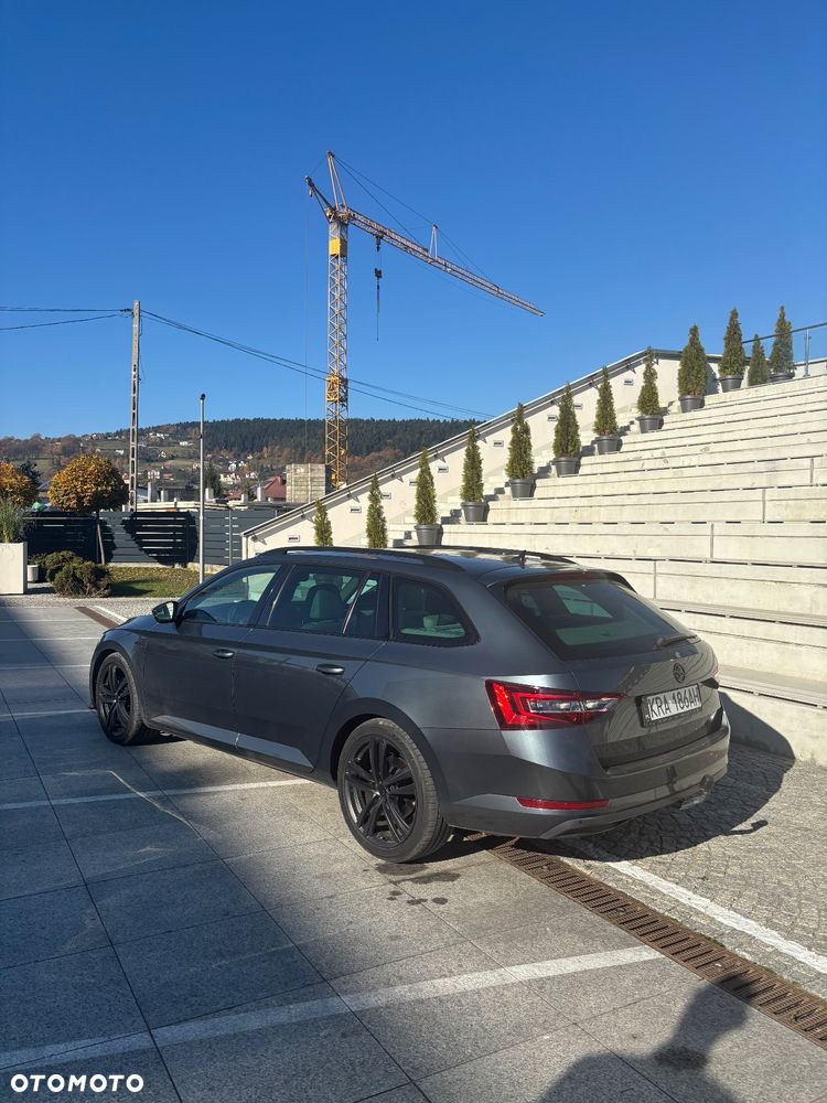 Skoda Superb 2.0 TDI SCR L&K DSG - 15