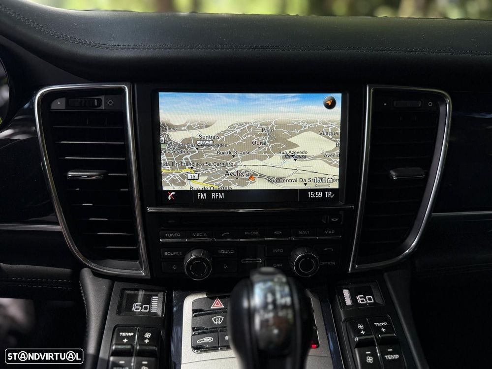 Porsche Panamera - 27