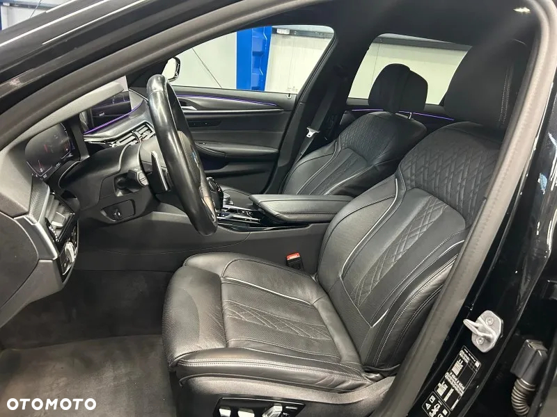 BMW Seria 5 540d xDrive Touring - 10