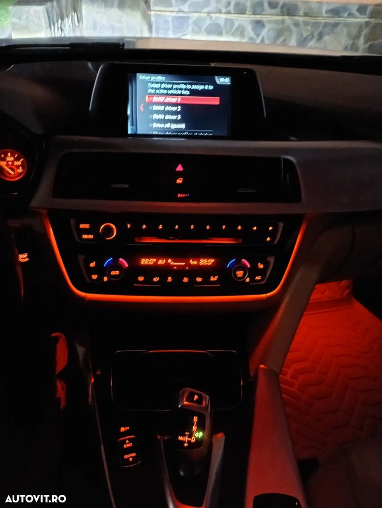 BMW Seria 3 320i xDrive GT Aut. Advantage - 22