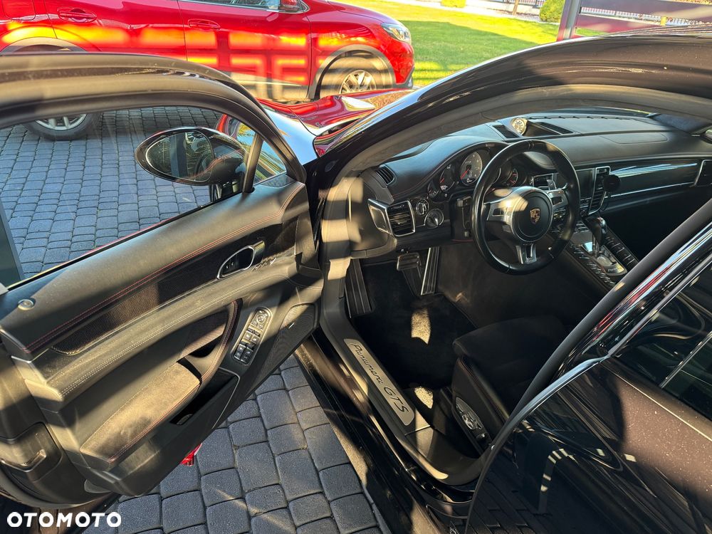 Porsche Panamera GTS PDK - 7