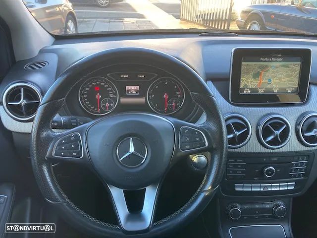 Mercedes-Benz B 180 CDI Urban - 11