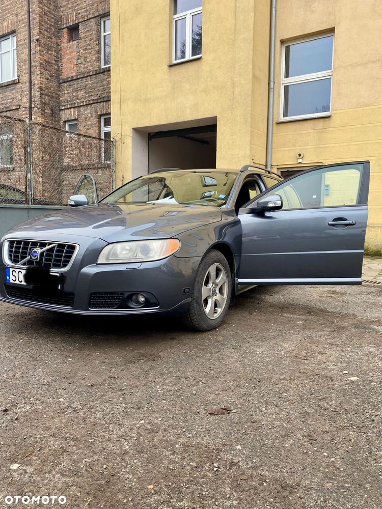 Volvo V70 2.0 - 22