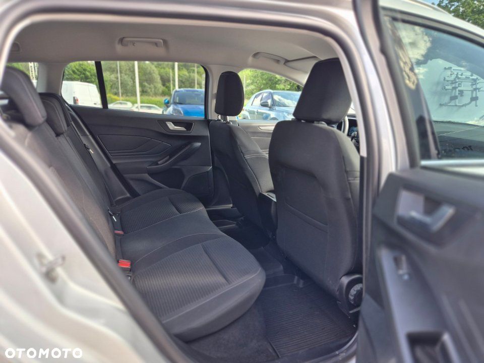 Ford Focus - 10