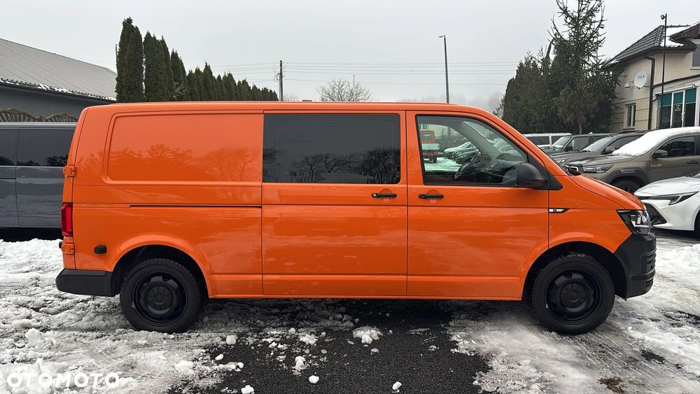 Volkswagen Transporter - 1