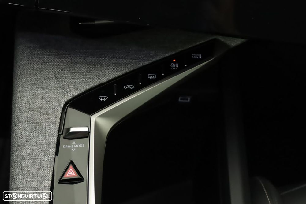 Peugeot 5008 1.2 Hybrid Allure e-DCS6 - 12