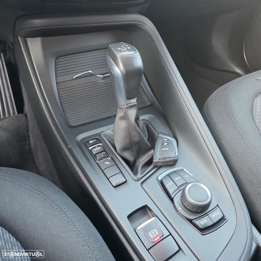 BMW X1 20 d sDrive Auto Advantage - 9