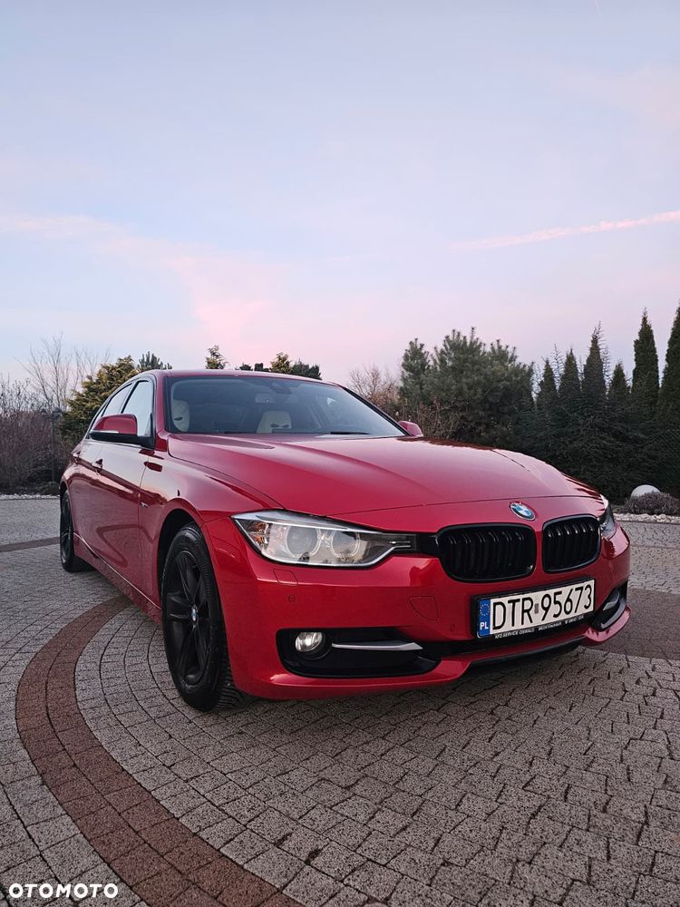 BMW Seria 3 320d Efficient Dynamics Sport Line - 10