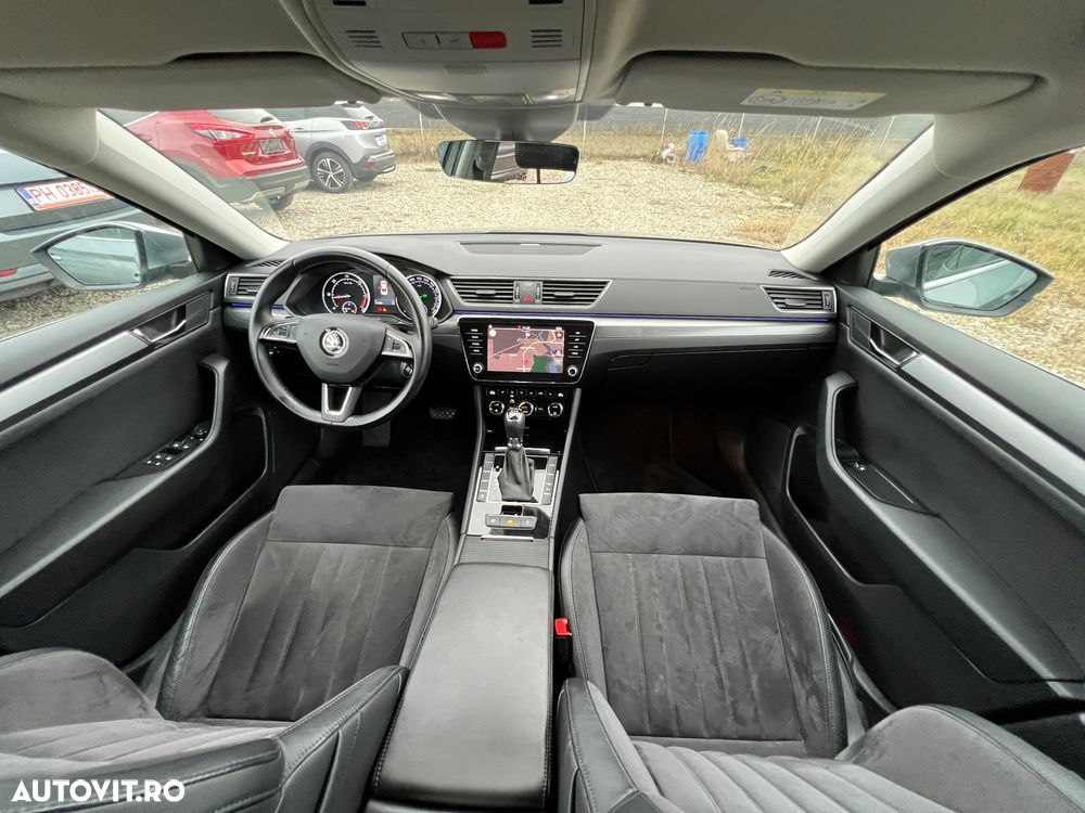 Skoda Superb 2.0 TDI DSG Sportline - 12