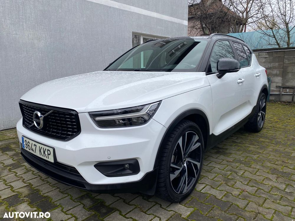 Volvo XC 40 D4 AWD R-Design - 8