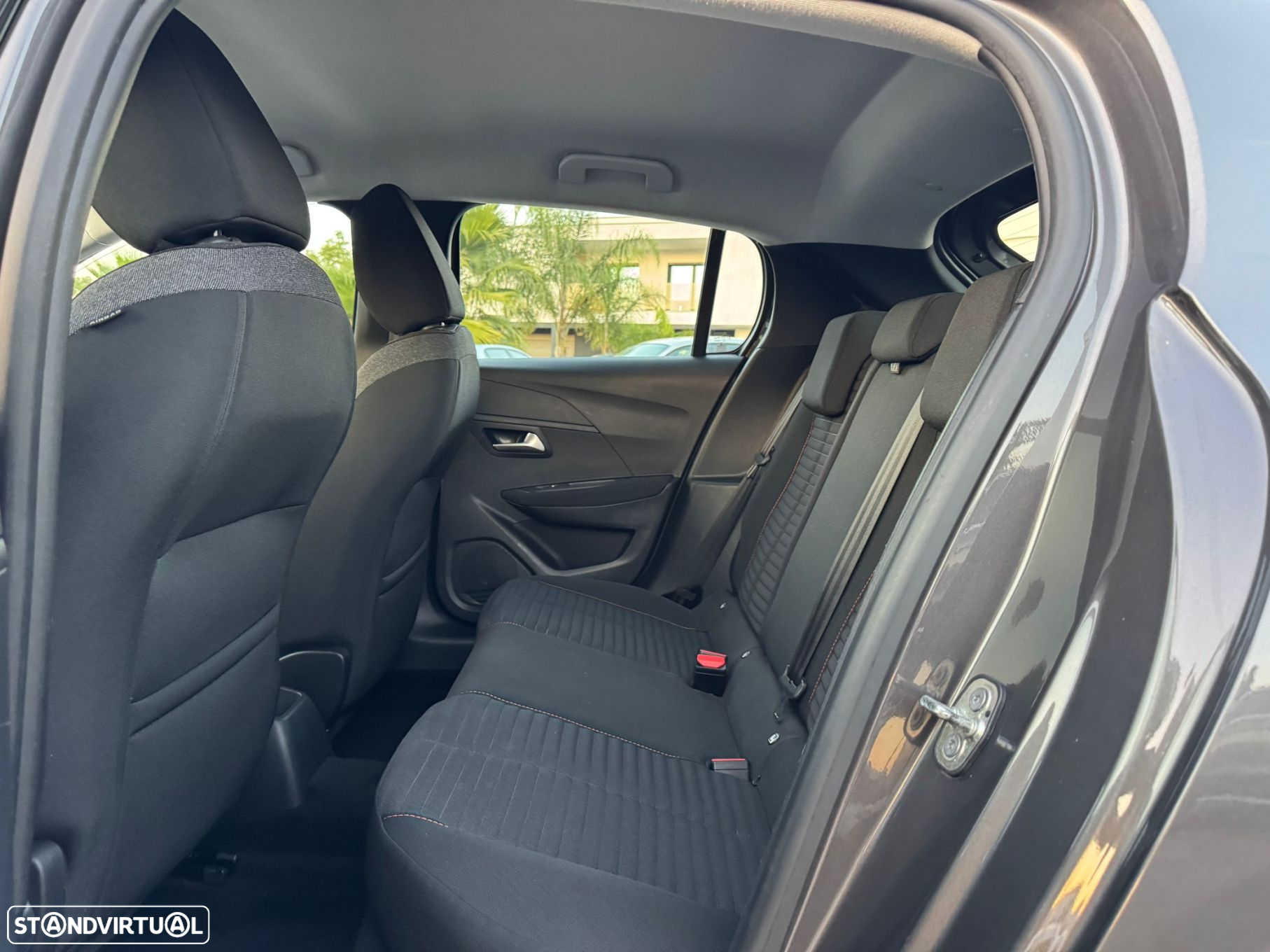 Peugeot 208 1.5 BlueHDi Allure Pack - 25