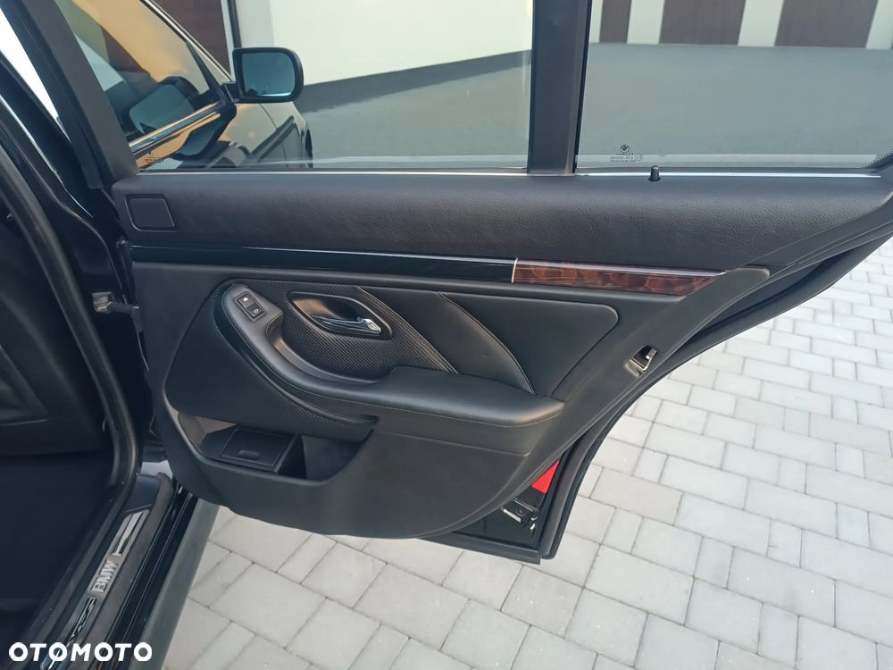BMW Seria 5 - 22