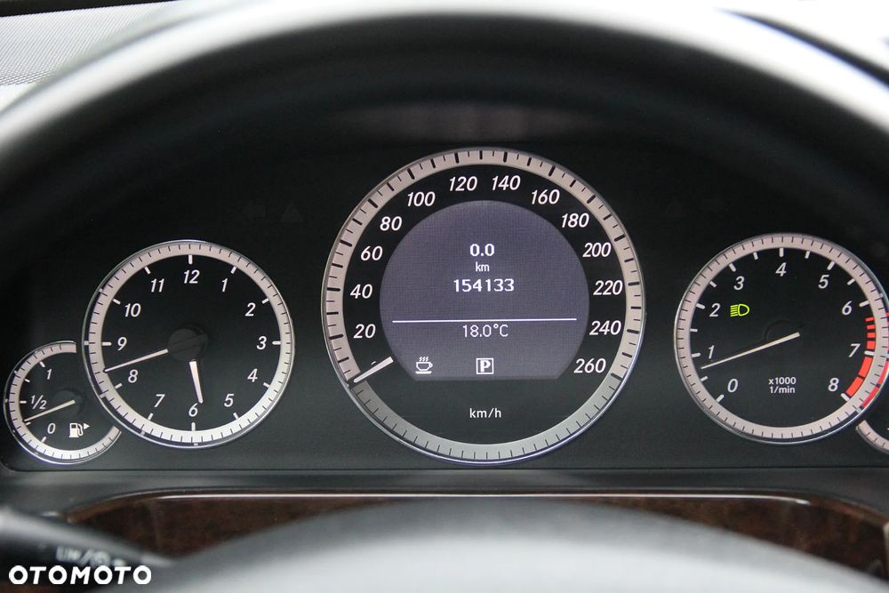 Mercedes-Benz Klasa E 200 Kompressor Elegance - 38